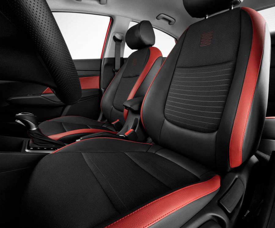 Интерьер Hyundai Accent 2017 года  (NA) (фото 34 из 63)